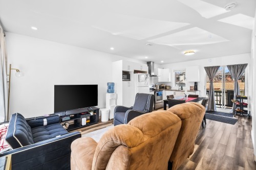 Living Room - 3750 Rue Gélineau, Longueuil (Saint-Hubert), QC 