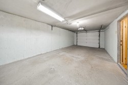 Garage - 