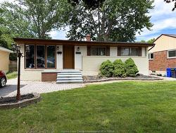 1275 BELLEPERCHE Place  Windsor, ON N8S 3C4