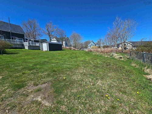 24 Lewis Avenue, Yarmouth, NS 