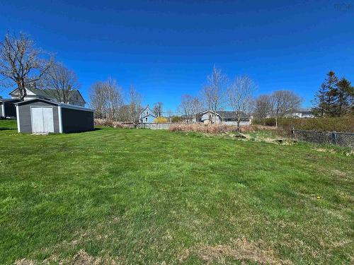 24 Lewis Avenue, Yarmouth, NS 