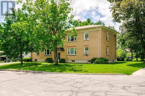 809 NICHOLLS STREET  Peterborough (Northcrest Ward 5), ON K9H 5T7