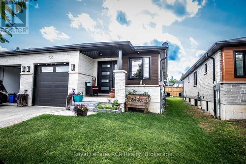 209 CHURCH STREET N  Wellington North (Mount Forest), ON N0G 2L4