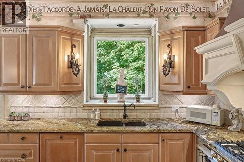 1111 Crofton Way, Burlington, ON 