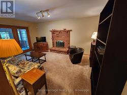 Family Room / Access to Sunroom - 