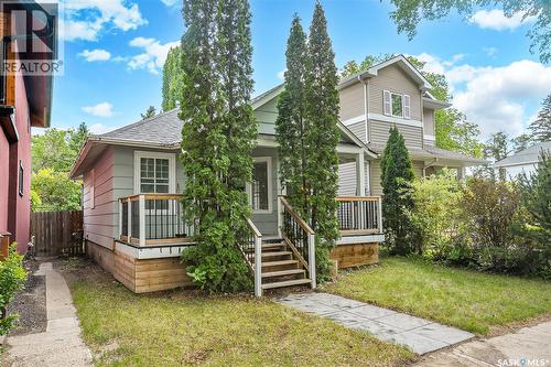902 10Th Street E, Saskatoon, SK 