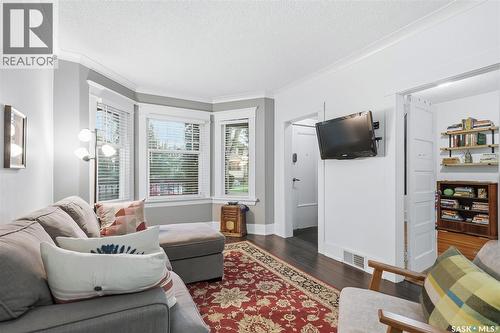 902 10Th Street E, Saskatoon, SK 