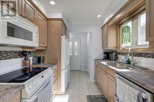 Kitchen - 219 Worthington Avenue, London South (South T), ON 