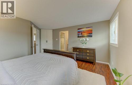 458 Beechwood Place Unit# 3, Waterloo, ON - Indoor Photo Showing Bedroom