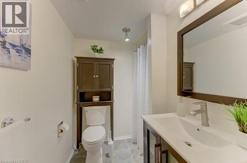 458 Beechwood Place Unit# 3, Waterloo, ON - Indoor Photo Showing Bathroom