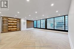 1009 - 110 BLOOR STREET W Toronto, ON M5S 2W7