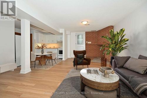 LOWER - 20 BUSH DRIVE , Toronto, Ontario M1C 1G6 2