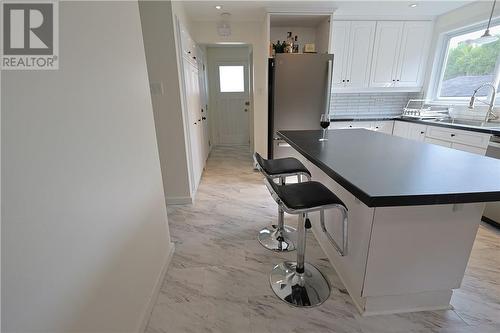 12 Downsview Crescent, Ottawa, ON 
