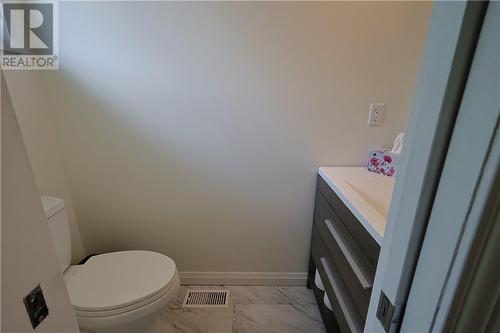 12 Downsview Crescent, Ottawa, ON 