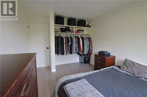 12 Downsview Crescent, Ottawa, ON 