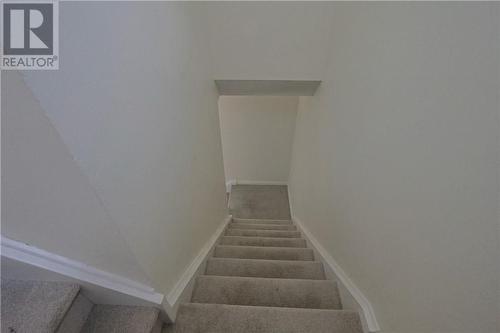 12 Downsview Crescent, Ottawa, ON 