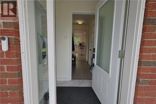 12 Downsview Crescent, Ottawa, ON 