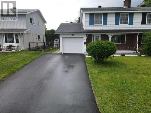 12 Downsview Crescent, Ottawa, ON 
