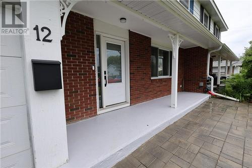 12 Downsview Crescent, Ottawa, ON 