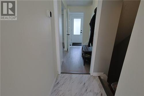 12 Downsview Crescent, Ottawa, ON 
