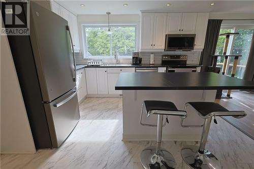 12 Downsview Crescent, Ottawa, ON 