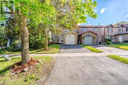 1842 CRICKET LANE  Pickering, ON L1V 3J3