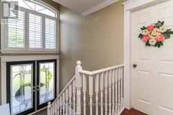 Bright front entry - 