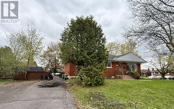 1 & 2 - 1627 CHAUCER AVENUE  Ottawa, ON K1G 0R7
