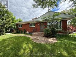 1 & 2 - 1627 CHAUCER AVENUE  Ottawa, ON K1G 0R7