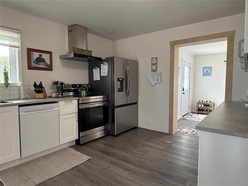 6 Beach Road, Langruth, MB 