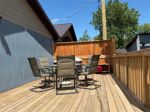6 Beach Road, Langruth, MB 