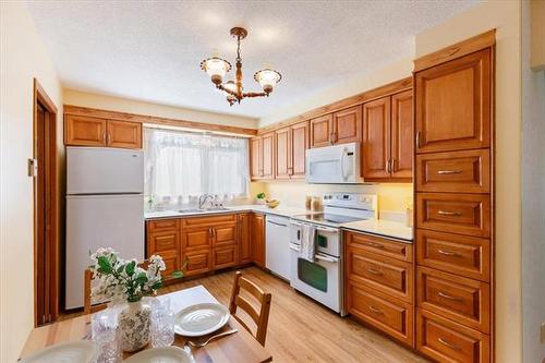6 Cabot Cr, Winnipeg, MB 