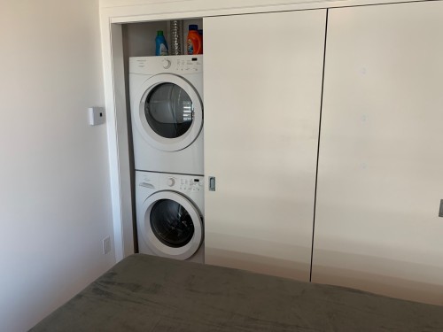 Laundry - 1604-1000 Rue Ottawa, Montréal (Le Sud-Ouest), QC 