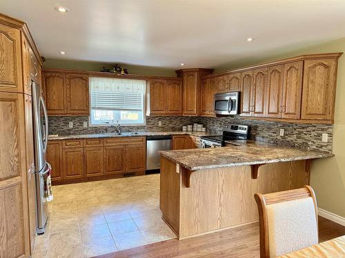 547 Fireweed Bay, Thunder Bay, ON 