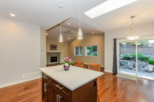 5888 Stonehaven Dr, Duncan, BC 