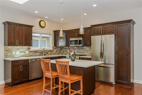 5888 Stonehaven Dr, Duncan, BC 