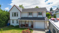 487 Ninth St Nanaimo, BC V9R 6Z3