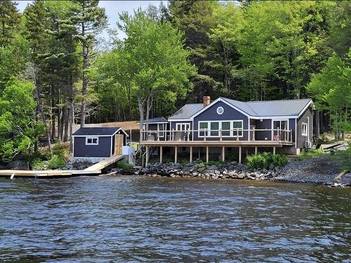 31 Lake Shore Drive, North Range, NS 