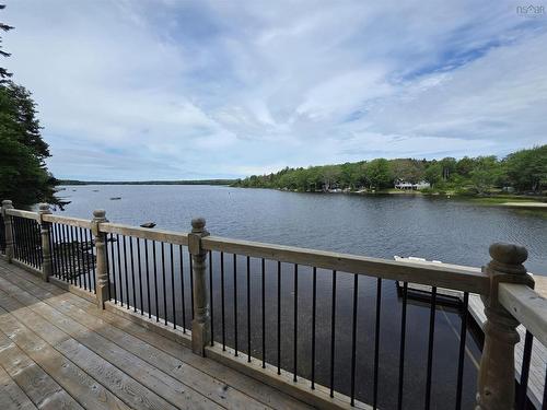 31 Lake Shore Drive, North Range, NS 