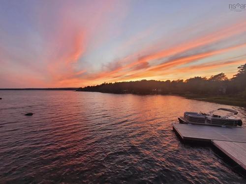 31 Lake Shore Drive, North Range, NS 