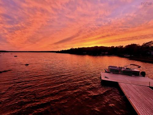 31 Lake Shore Drive, North Range, NS 