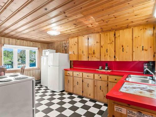 31 Lake Shore Drive, North Range, NS 
