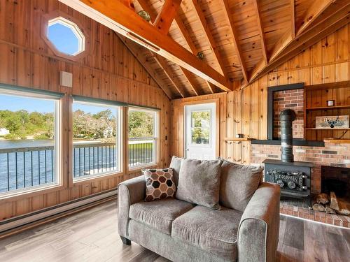 31 Lake Shore Drive, North Range, NS 