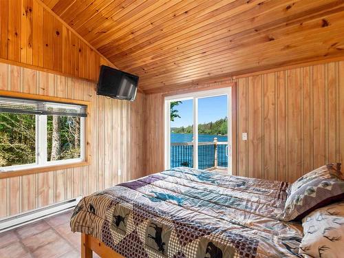31 Lake Shore Drive, North Range, NS 
