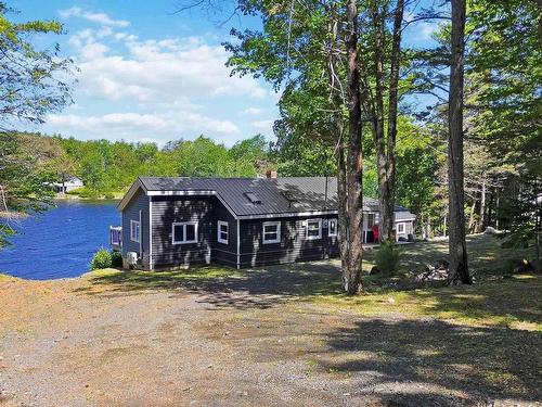 31 Lake Shore Drive, North Range, NS 