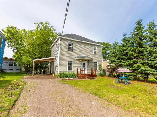 35 Hickman Street, Amherst, NS 