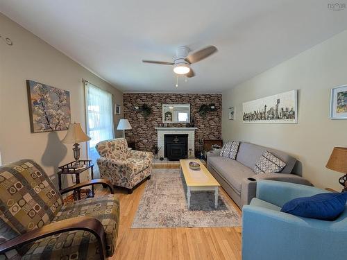8 Major Street, Westphal, NS 