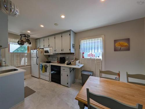 8 Major Street, Westphal, NS 