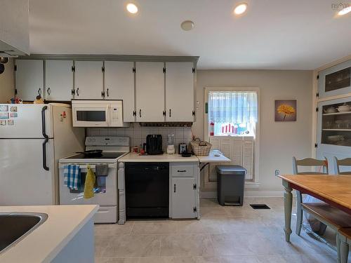 8 Major Street, Westphal, NS 