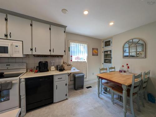 8 Major Street, Westphal, NS 